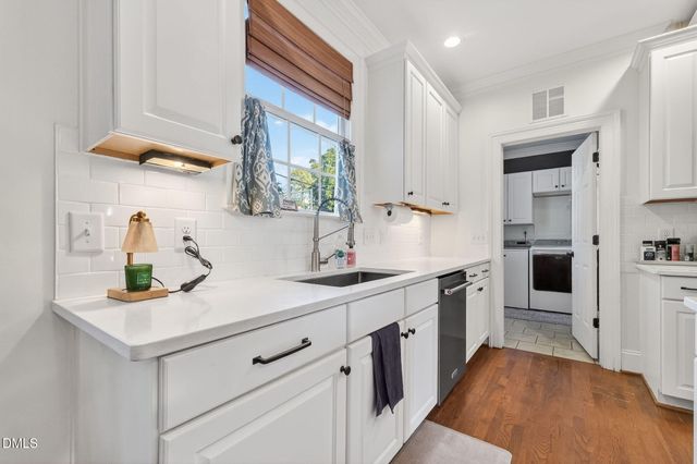 2824 Oakley Woods Lane, Apex, NC 27539