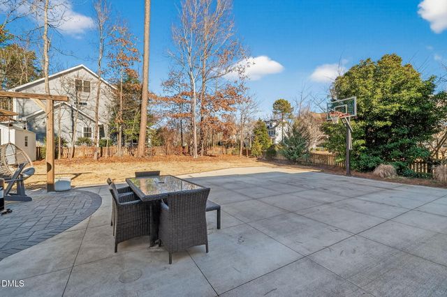 2824 Oakley Woods Lane, Apex, NC 27539