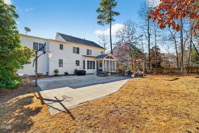 2824 Oakley Woods Lane, Apex, NC 27539