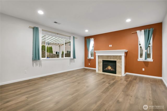 5623 Douglas Avenue SE, Auburn, WA 98092