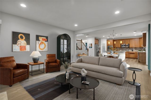 5623 Douglas Avenue SE, Auburn, WA 98092