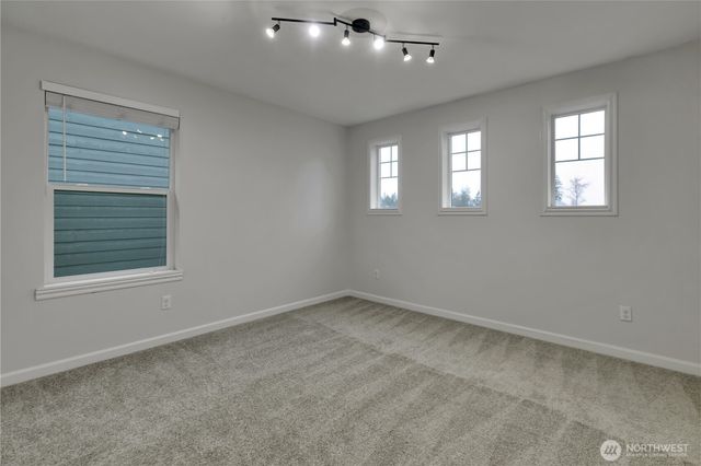 5623 Douglas Avenue SE, Auburn, WA 98092