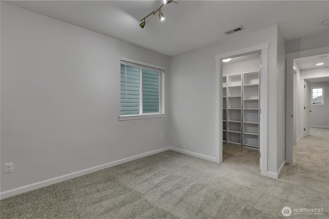 5623 Douglas Avenue SE, Auburn, WA 98092