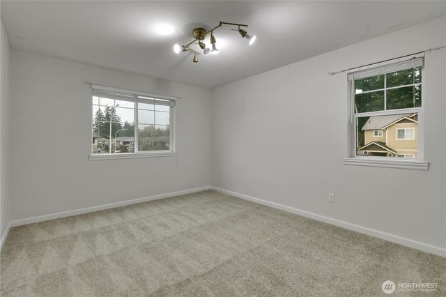 5623 Douglas Avenue SE, Auburn, WA 98092