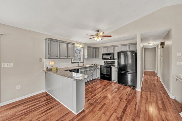 3862 Country Club RD, Troutville, VA 24175