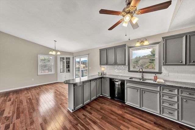 3862 Country Club RD, Troutville, VA 24175