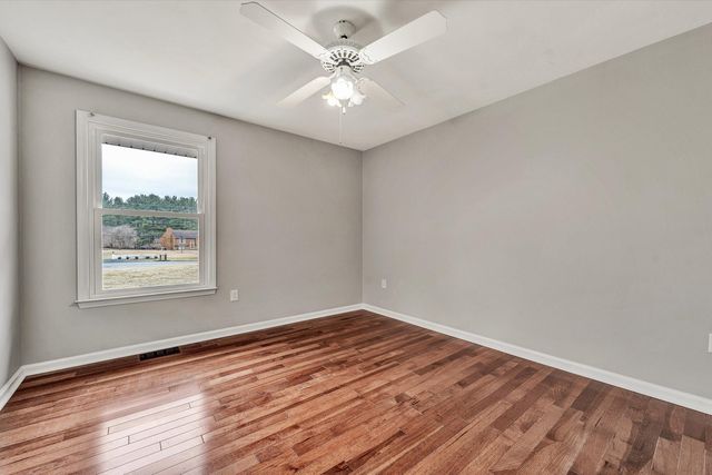 3862 Country Club RD, Troutville, VA 24175