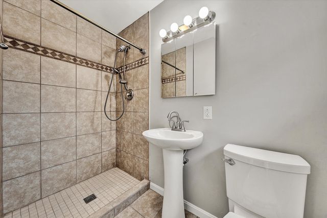 3862 Country Club RD, Troutville, VA 24175