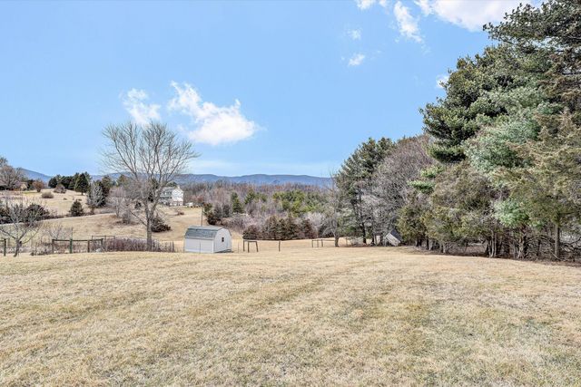 3862 Country Club RD, Troutville, VA 24175