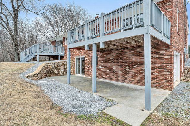 3862 Country Club RD, Troutville, VA 24175