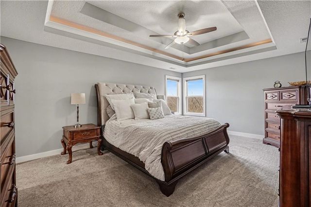 600 Rock Bridge Court, Smithville, MO 64089