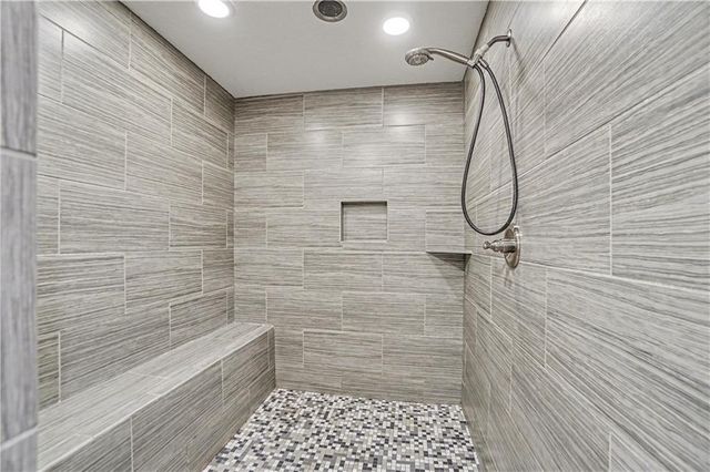 600 Rock Bridge Court, Smithville, MO 64089