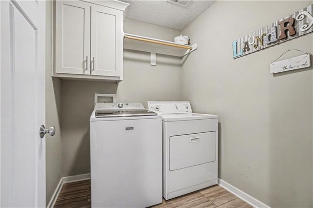 600 Rock Bridge Court, Smithville, MO 64089