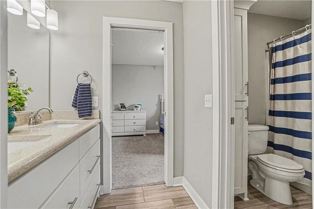 600 Rock Bridge Court, Smithville, MO 64089