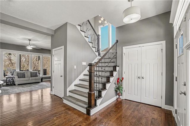 600 Rock Bridge Court, Smithville, MO 64089