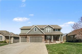 600 Rock Bridge Court, Smithville, MO 64089