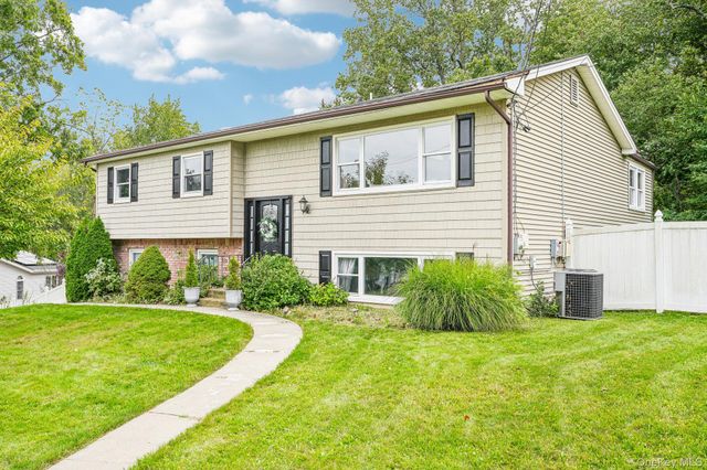 136 Orchid Drive, Pearl River, NY 10965