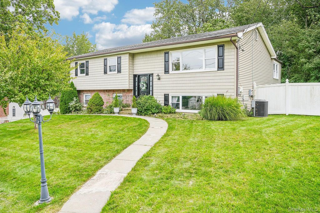 136 Orchid Drive, Pearl River, NY 10965