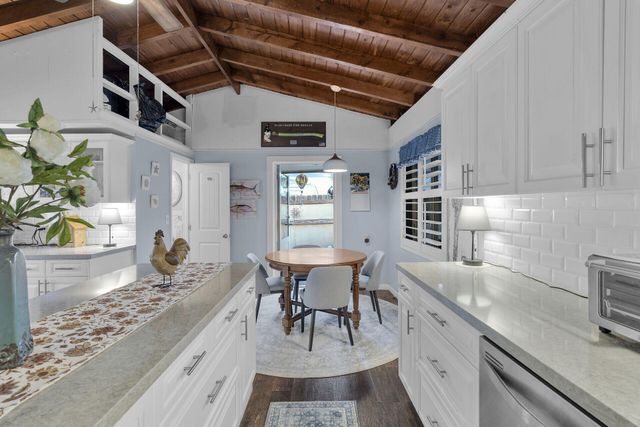 38 Pirates Drive, Key Largo, FL 33037