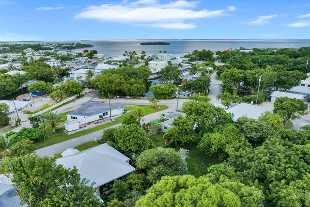 38 Pirates Drive, Key Largo, FL 33037