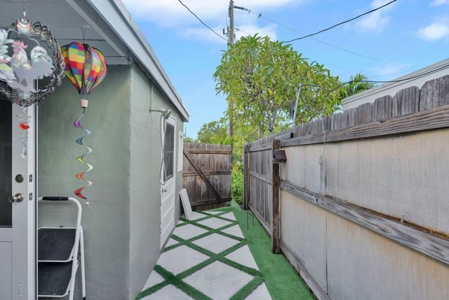 38 Pirates Drive, Key Largo, FL 33037