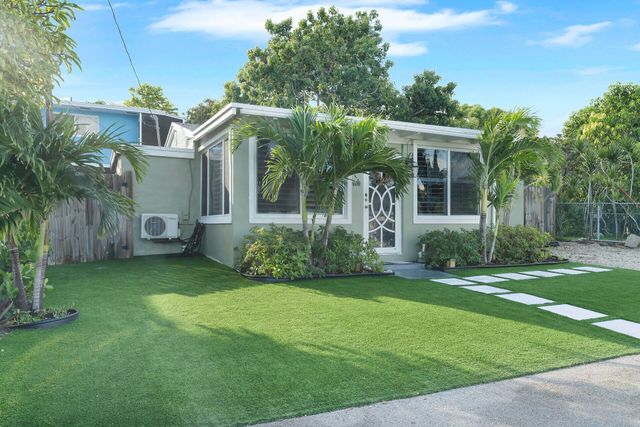 38 Pirates Drive, Key Largo, FL 33037