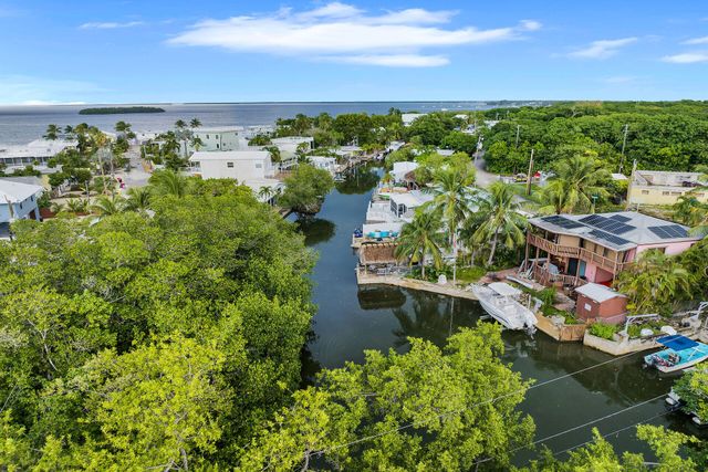38 Pirates Drive, Key Largo, FL 33037