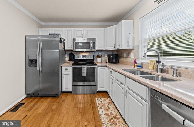 29 CEDARWOOD, Pikesville, MD 21208