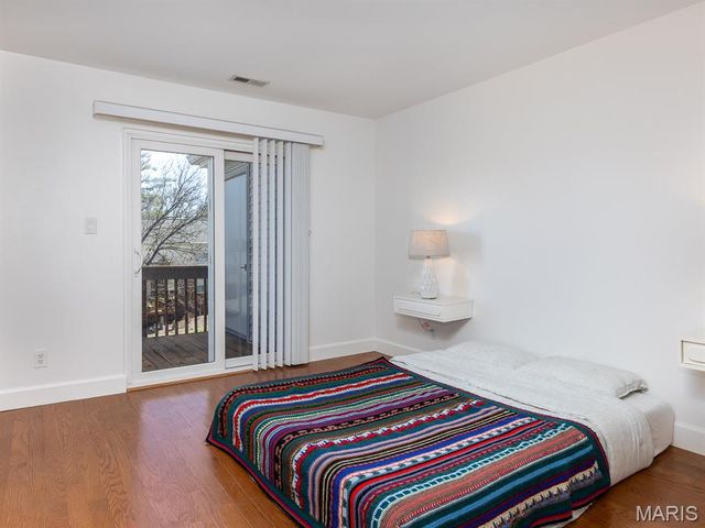 1724 Redbird Cove, St Louis, MO 63144