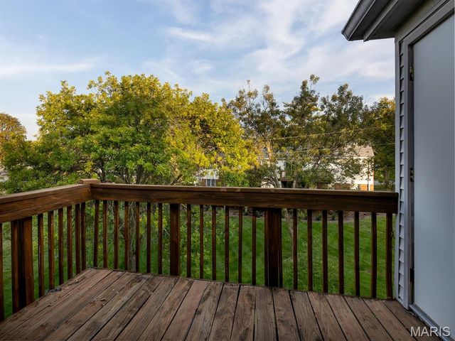 1724 Redbird Cove, St Louis, MO 63144