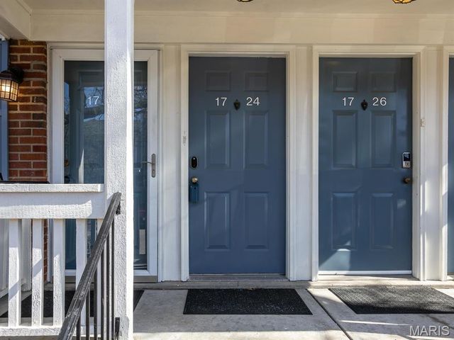 1724 Redbird Cove, St Louis, MO 63144