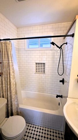 76 Stony Hill Rd, Wilbraham, MA 01095