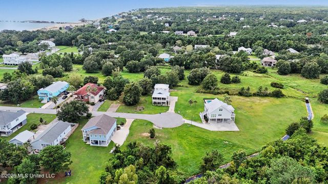 Sarah's Lane, Waveland, MS 39576