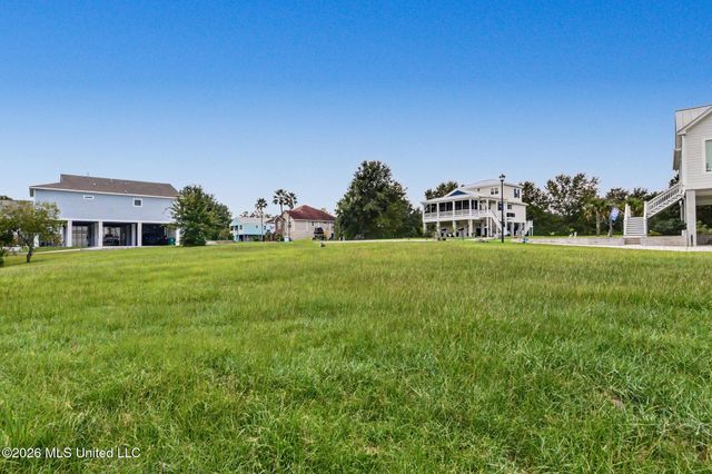 Sarah's Lane, Waveland, MS 39576