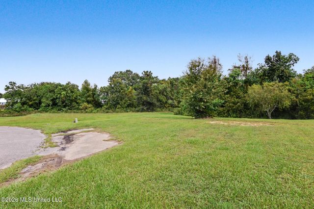Sarah's Lane, Waveland, MS 39576