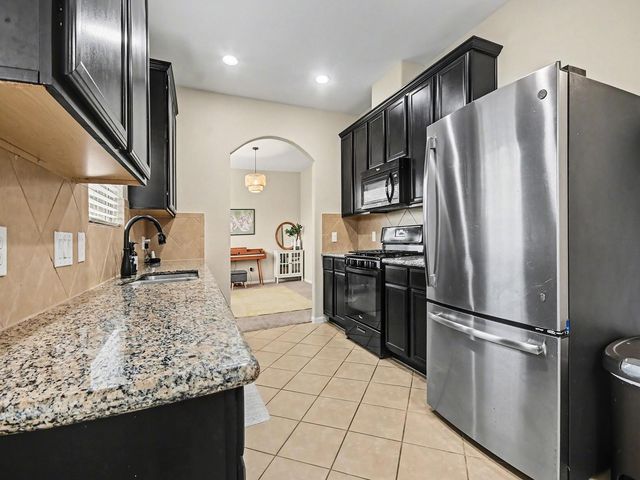 8215 Lemongrass Avenue, Baytown, TX 77521