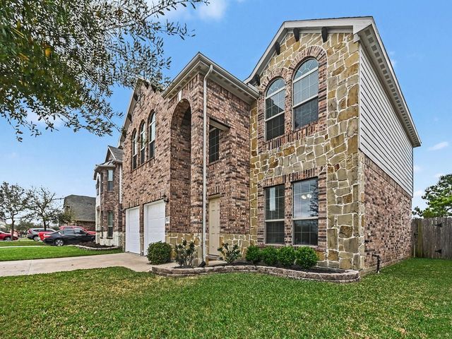 8215 Lemongrass Avenue, Baytown, TX 77521