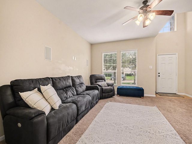 8215 Lemongrass Avenue, Baytown, TX 77521