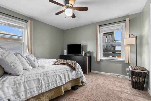 1120 E LAYTON AVENUE, Appleton, WI 54915