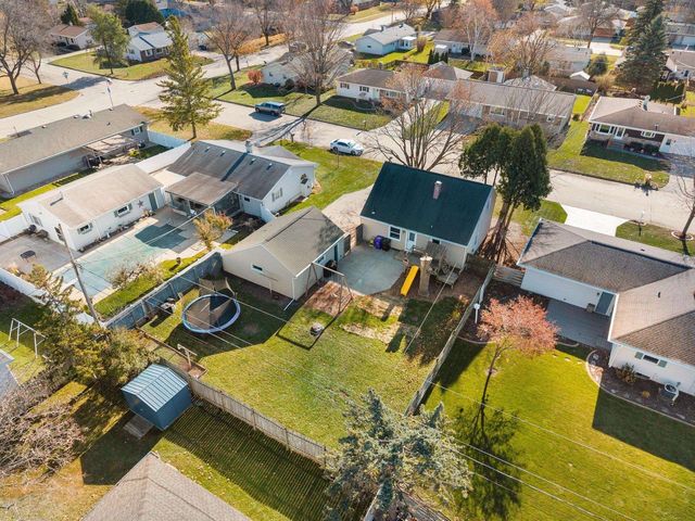 1120 E LAYTON AVENUE, Appleton, WI 54915