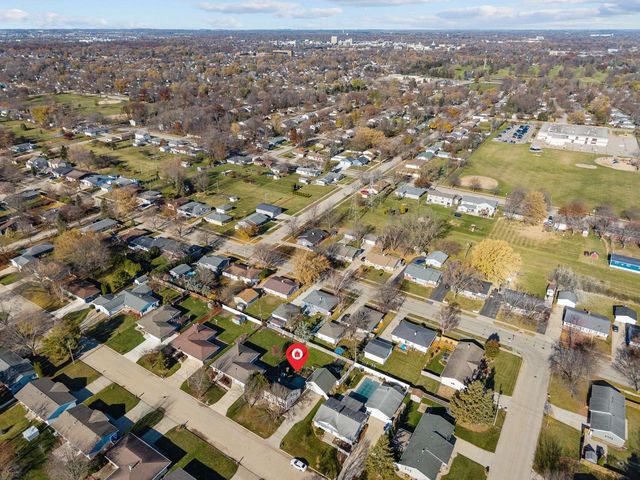 1120 E LAYTON AVENUE, Appleton, WI 54915