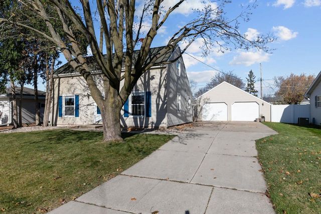 1120 E LAYTON AVENUE, Appleton, WI 54915