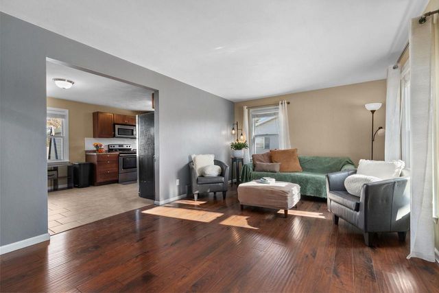 1120 E LAYTON AVENUE, Appleton, WI 54915