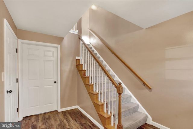 2030 GREYSTONE DR, Lebanon, PA 17042