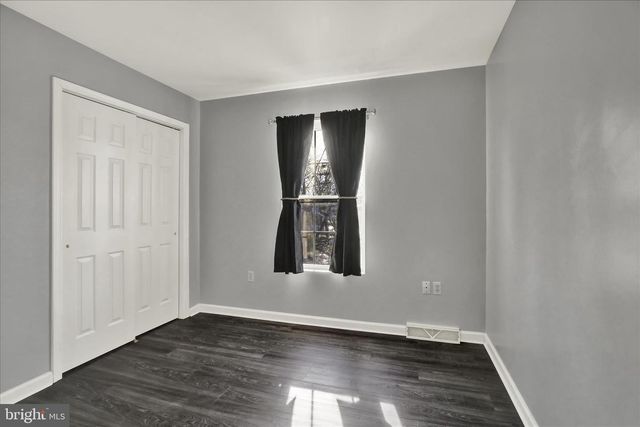 2030 GREYSTONE DR, Lebanon, PA 17042