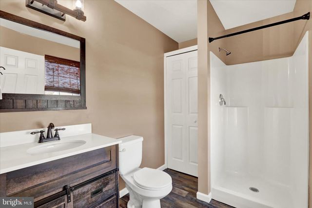 2030 GREYSTONE DR, Lebanon, PA 17042