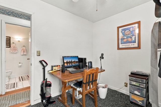 6115 Julie Kays Way, Louisville, KY 40258