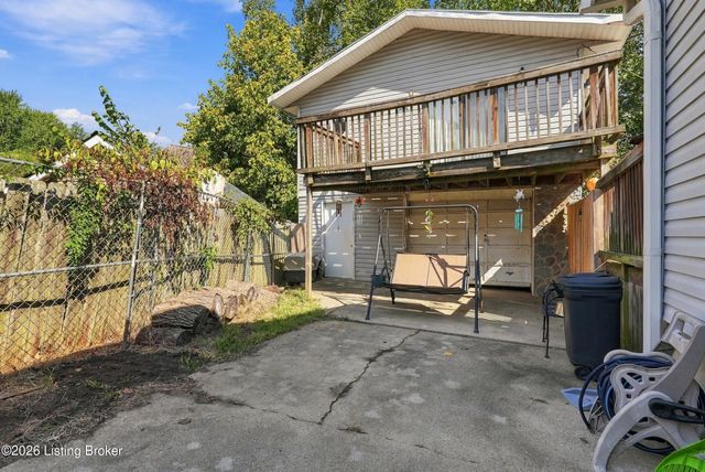 6115 Julie Kays Way, Louisville, KY 40258