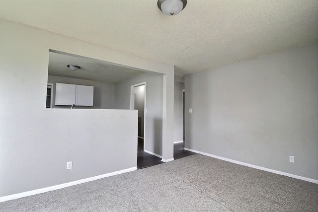 2602 N Minnesota Ave, Wichita, KS 67219