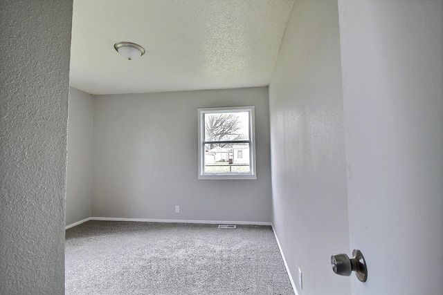 2602 N Minnesota Ave, Wichita, KS 67219